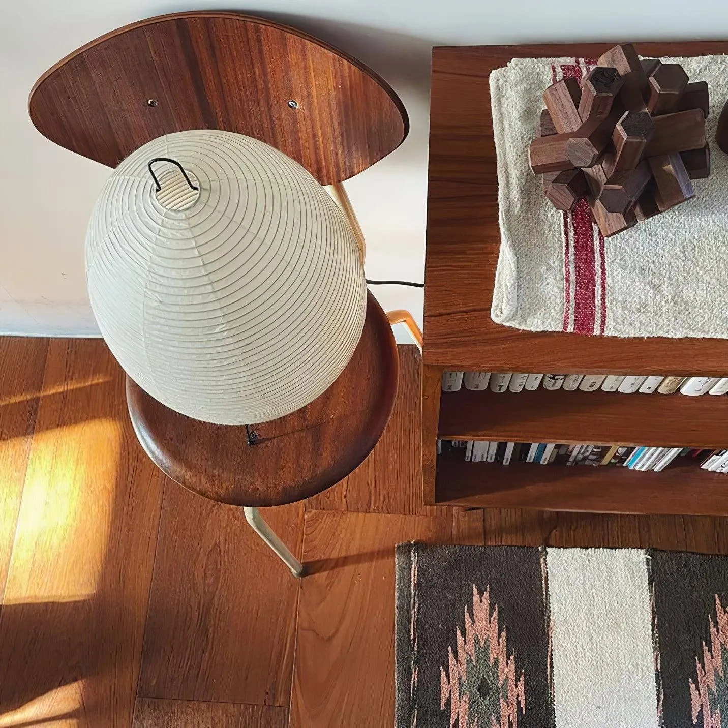 Akari 1A Table Lamp