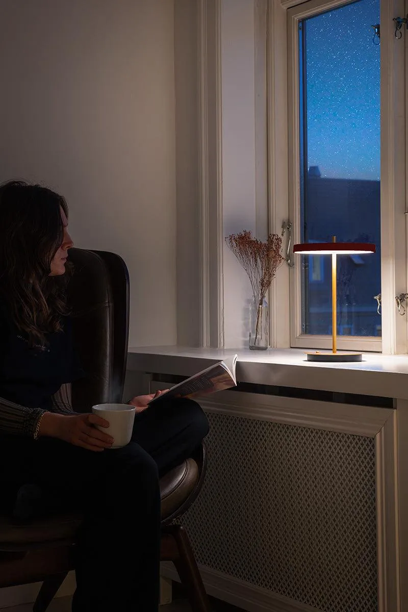 Asteria Move Portable Lamp