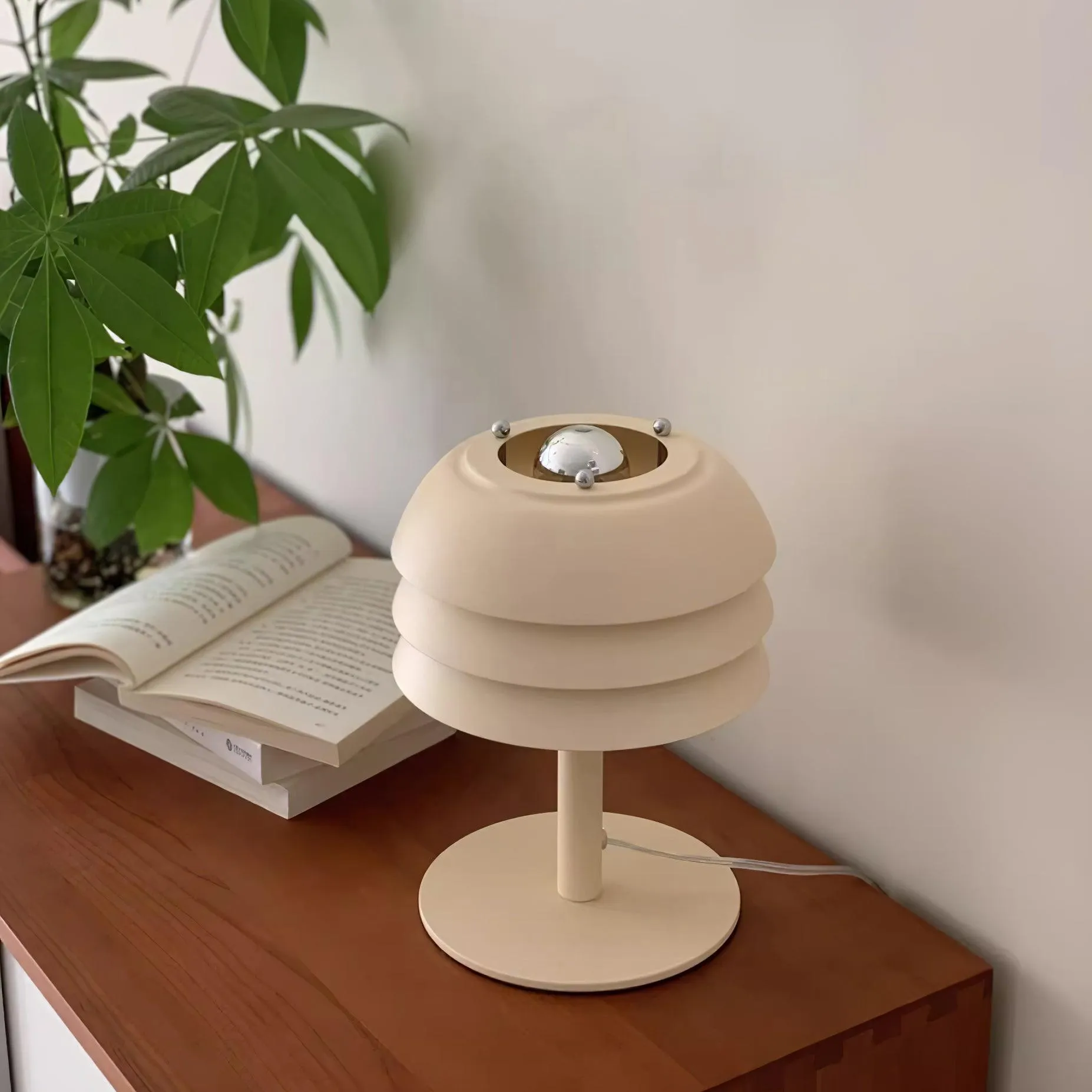 Aulenti Table Lamp 7″- 9.8″