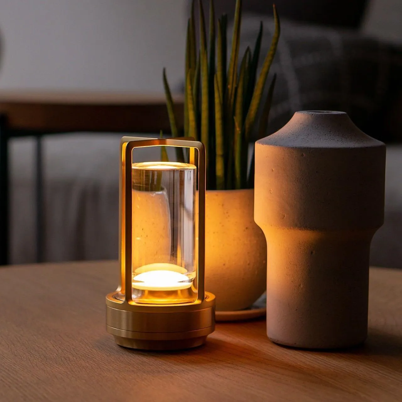 Aura Gleam Table Lamp (built-in battery) 5.3″- 8.8″