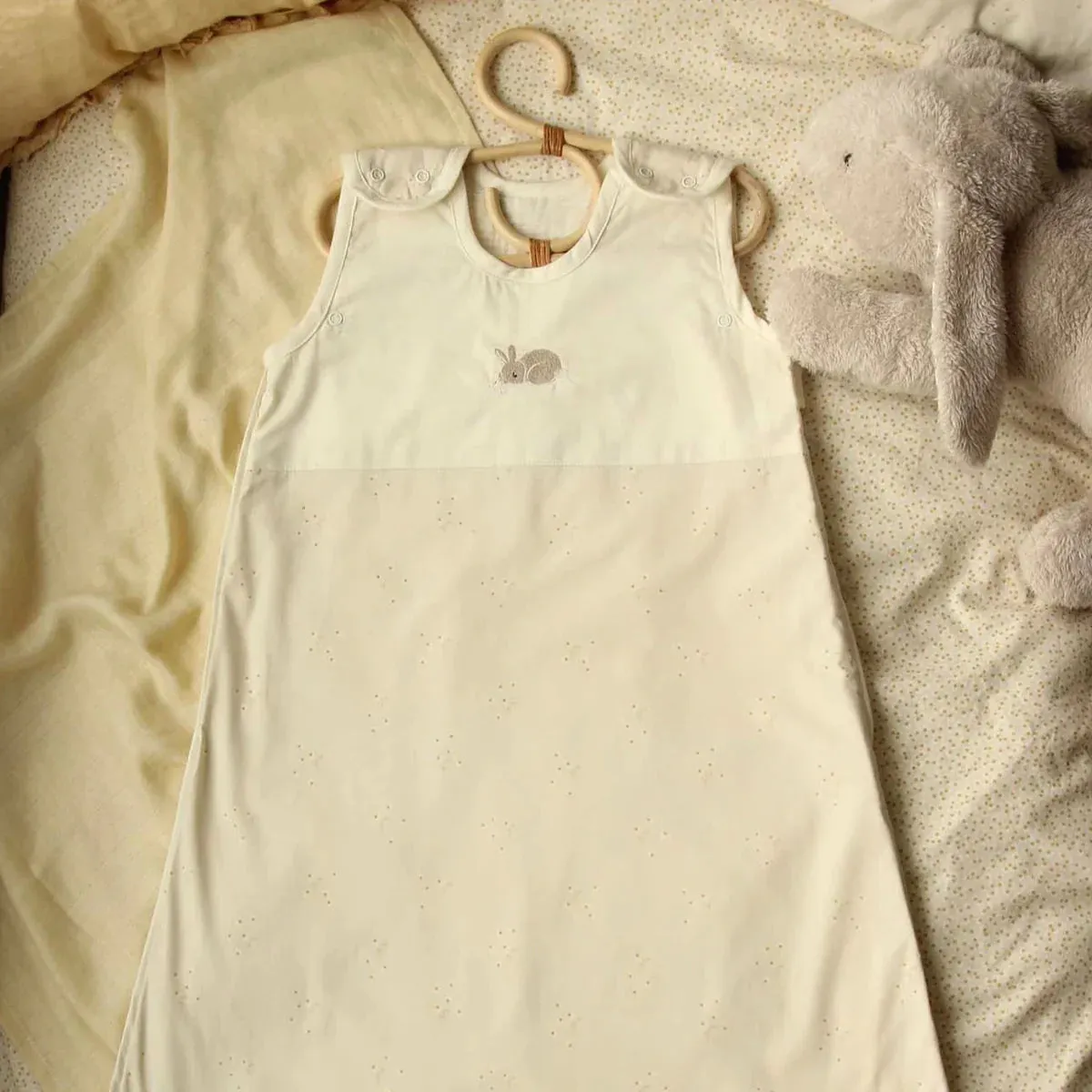 Avery Row Sleeping Bag 1 Tog - Wild Chamomile