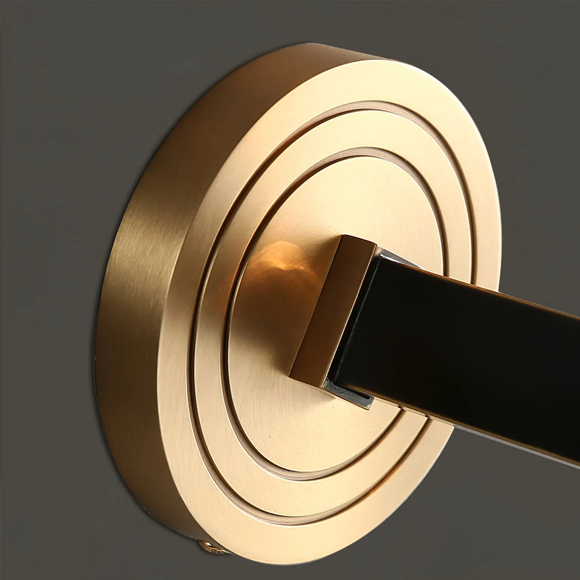 Devora Wall Lamp