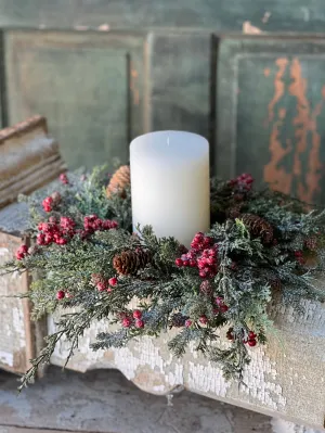Divinity Berry Cedar Candle Ring | 18"