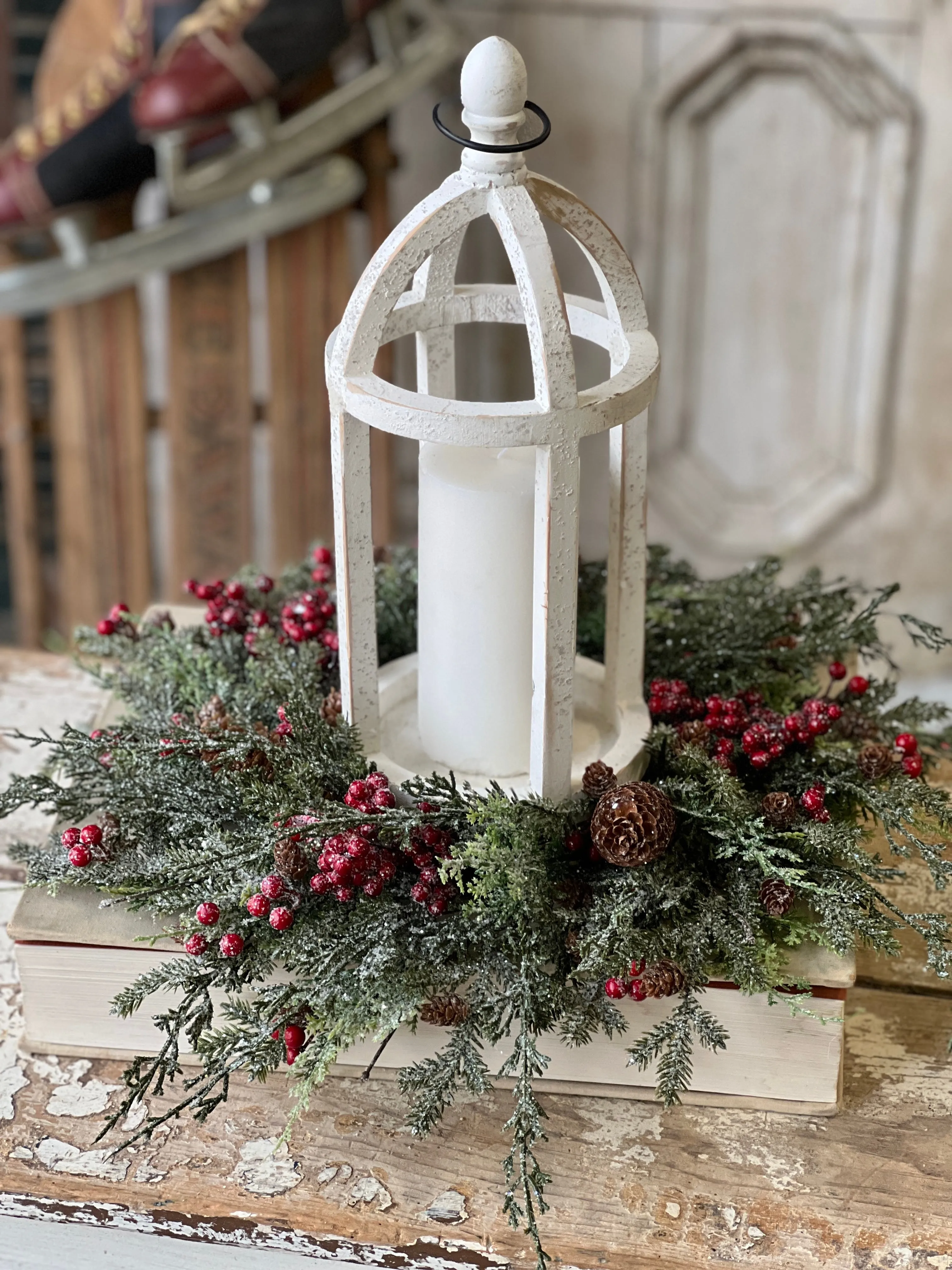 Divinity Berry Cedar Candle Ring | 18"