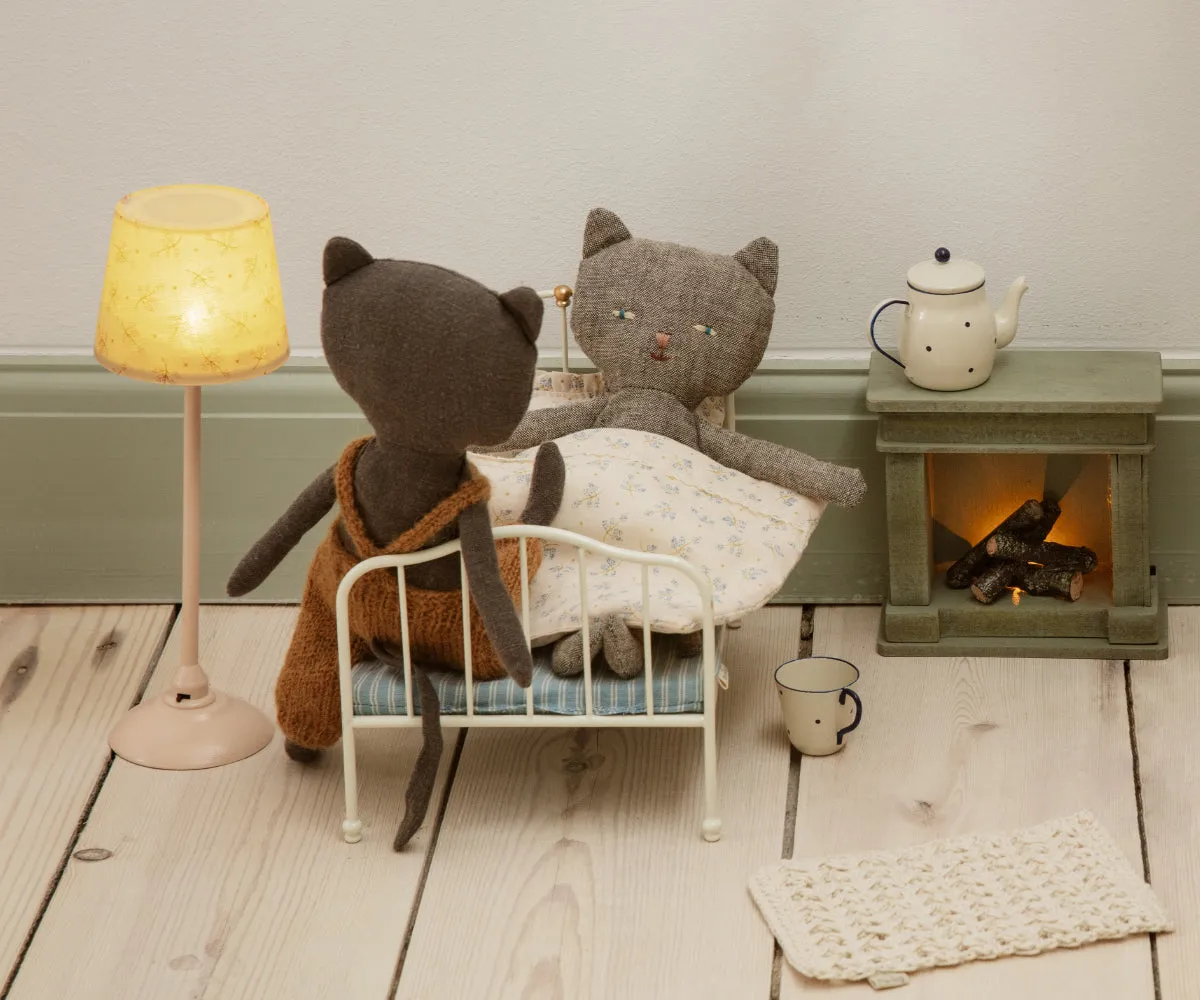 Floor Lamp, Miniature - Powder