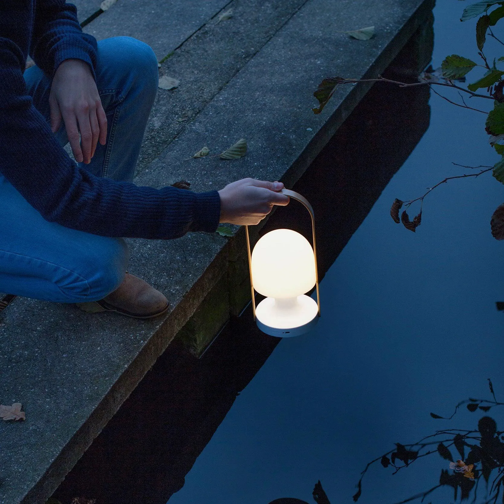 FollowMe Portable Table Lamp (built-in battery)