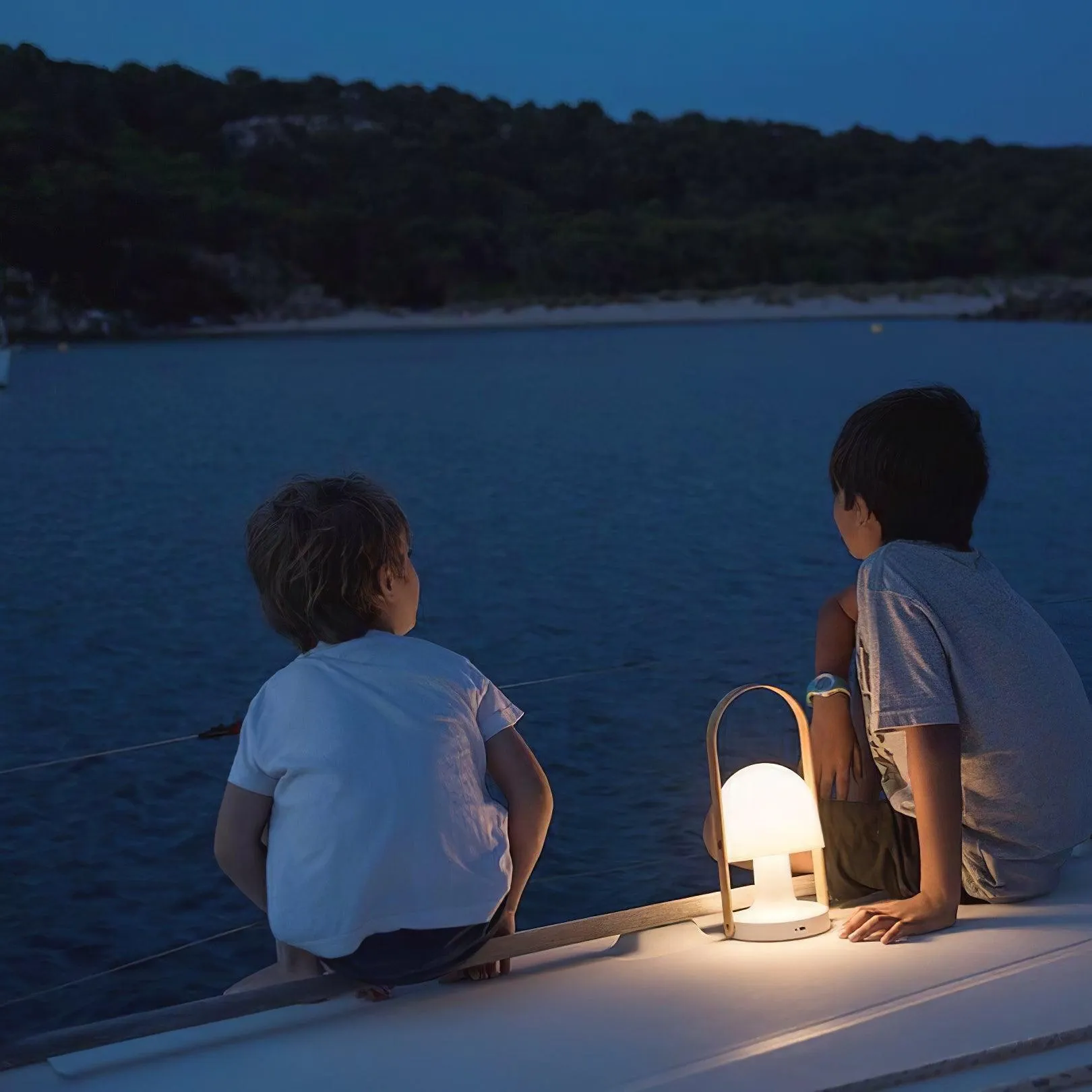 FollowMe Portable Table Lamp (built-in battery)