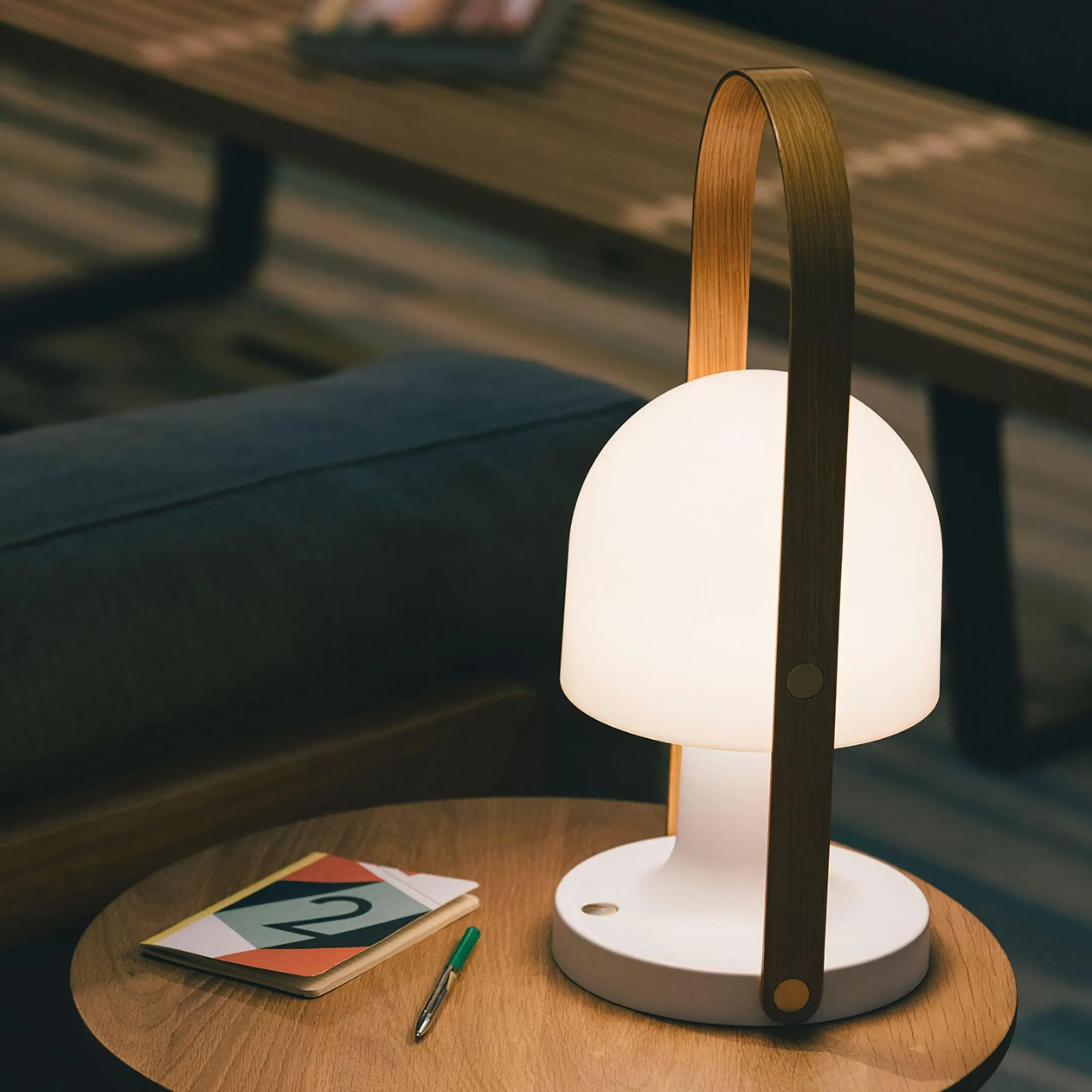 FollowMe Portable Table Lamp (built-in battery)