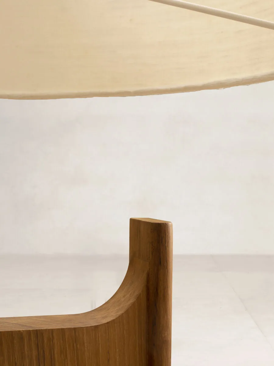 x l 03 Table Lamp