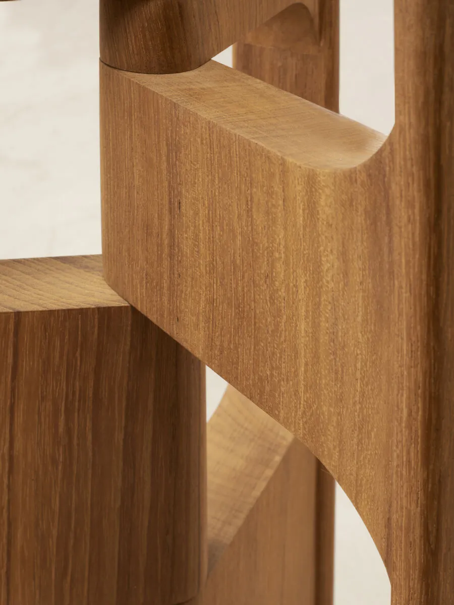 x l 03 Table Lamp